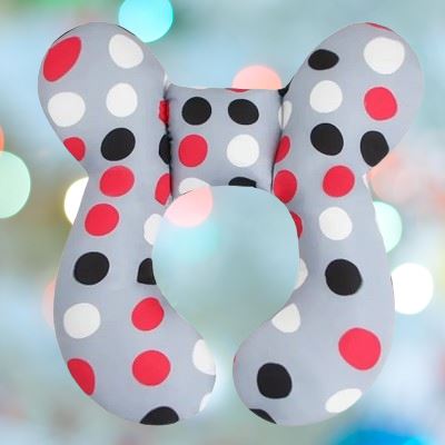 Coussin Bébé - BabyTravelPillow™ - Pastille - Janice Touche